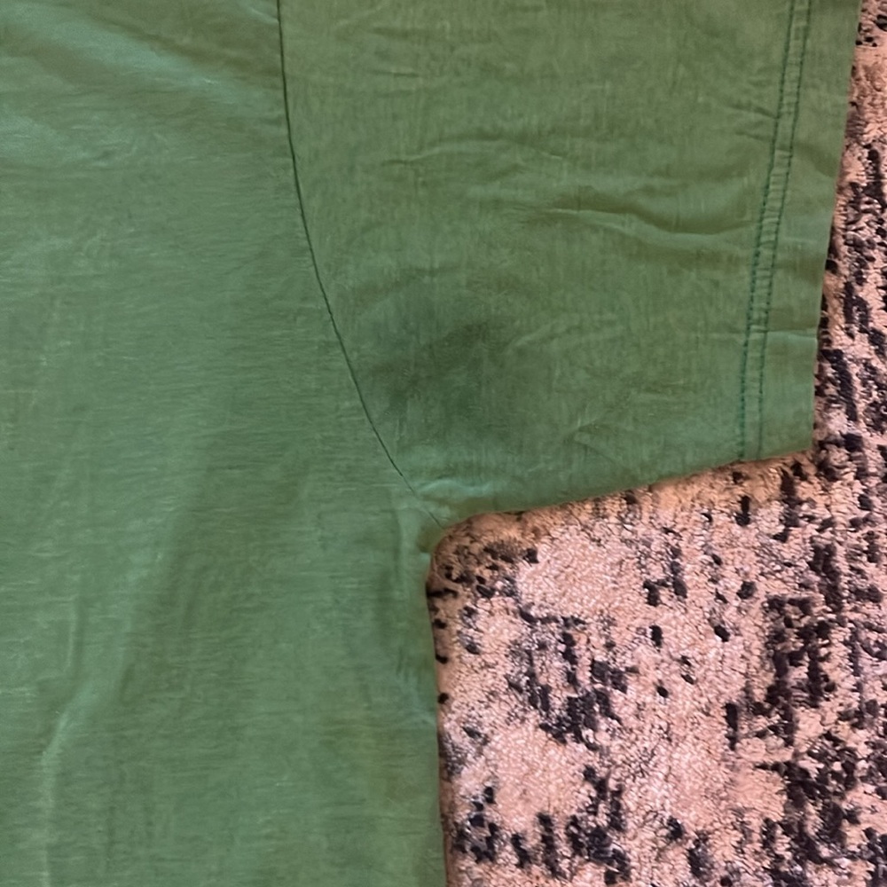 Hurley Green Men's Shirt - Picture 2 of 5